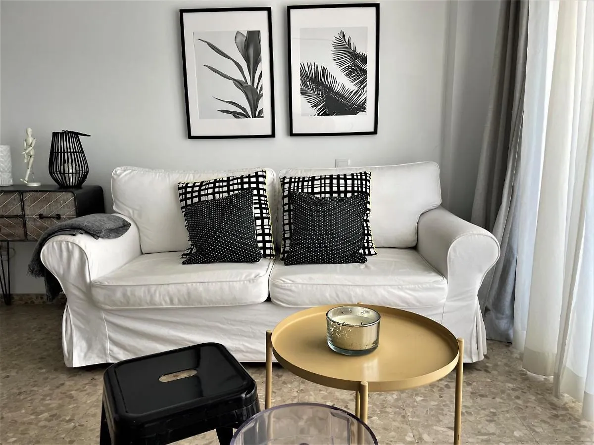 Apartment Ver620: Seaside Terrace Retreat with City Proximity Torremolinos